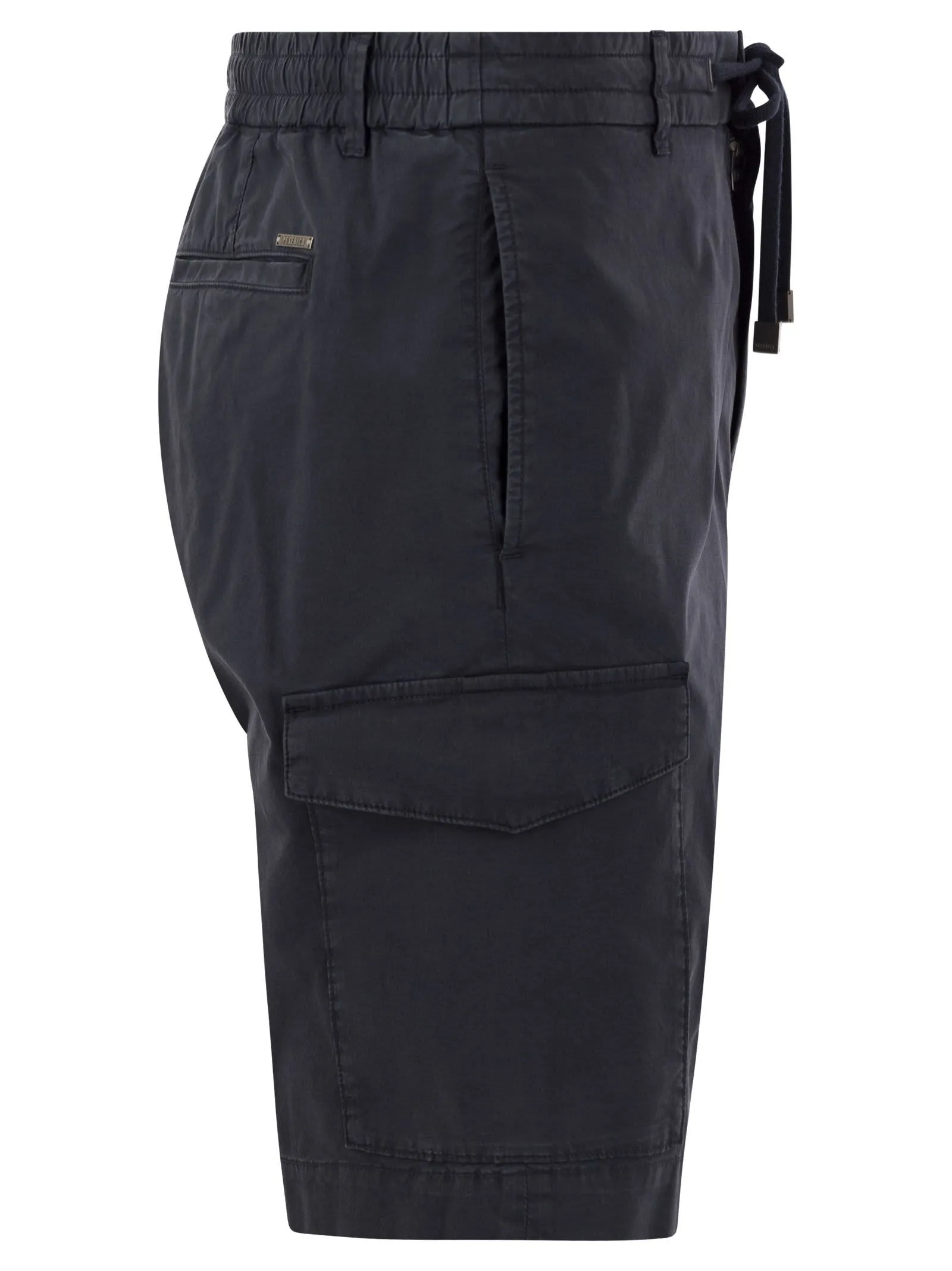 Bermuda jogger in leggera tela di cotone lyocell