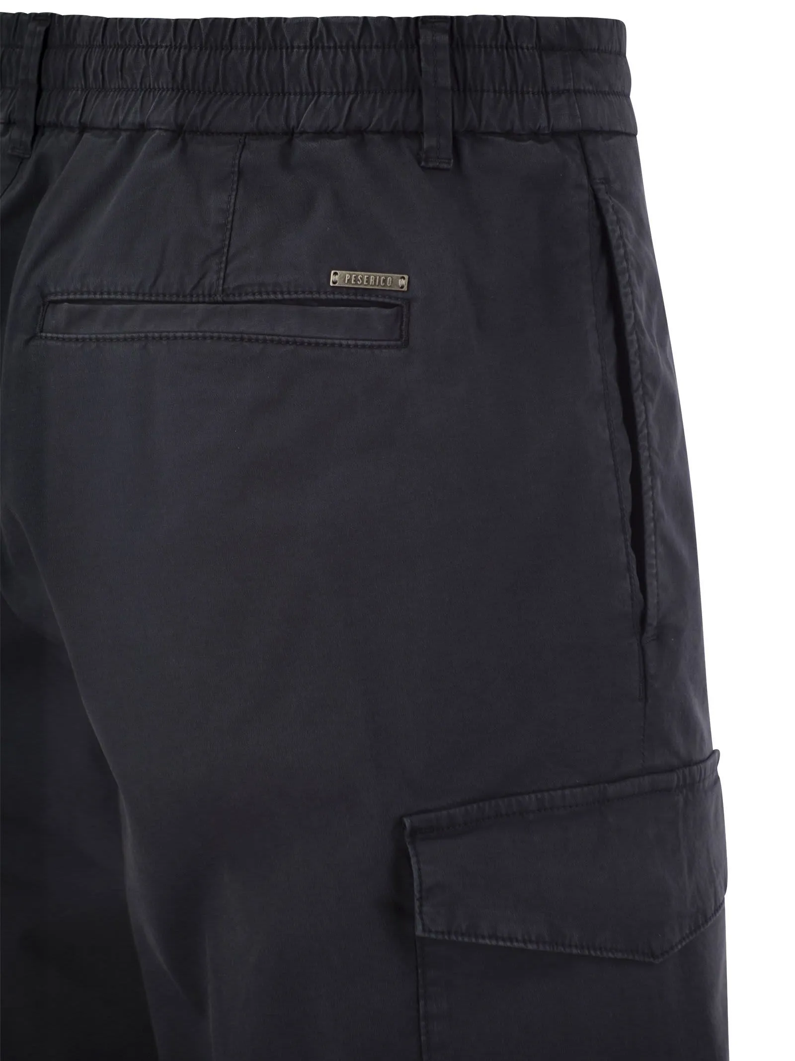 Bermuda jogger in leggera tela di cotone lyocell