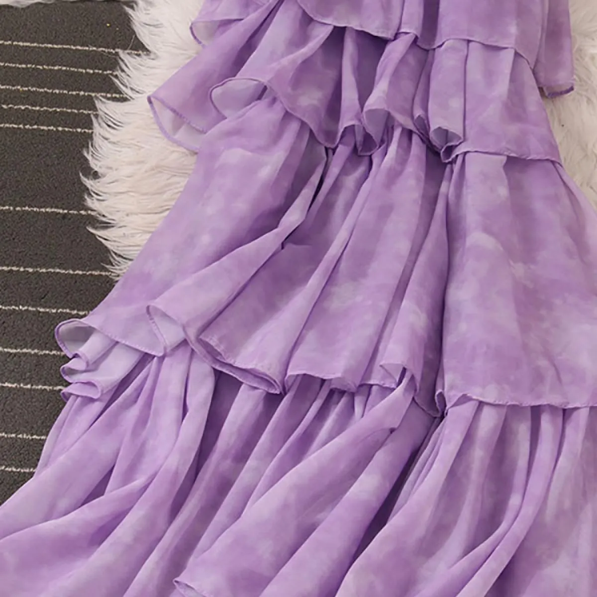 Donne estive Halter Ruffle Vestito con cinturino per spaghetti Vacanza al mare Lunghezza al ginocchio Abito femminile a strati U