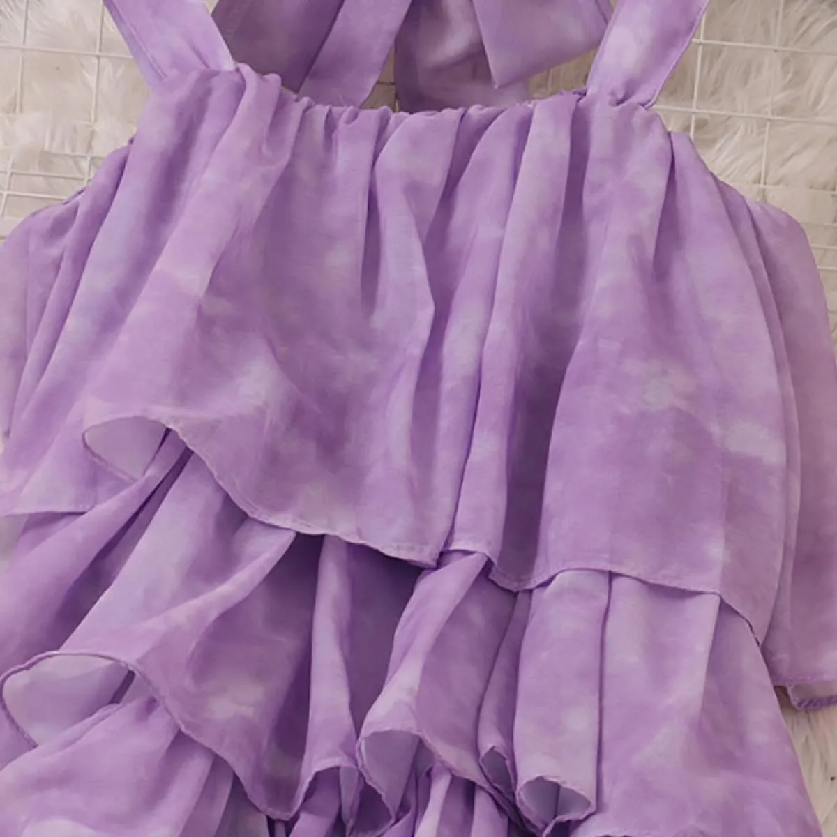 Donne estive Halter Ruffle Vestito con cinturino per spaghetti Vacanza al mare Lunghezza al ginocchio Abito femminile a strati U