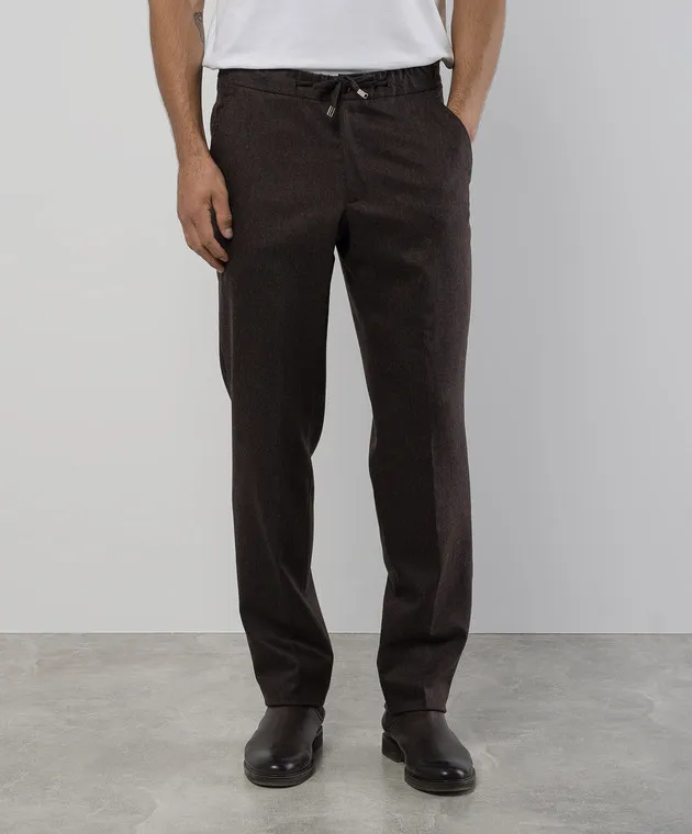 Enrico Mandelli Pantaloni in lana marrone con incisione logo GYMP024442