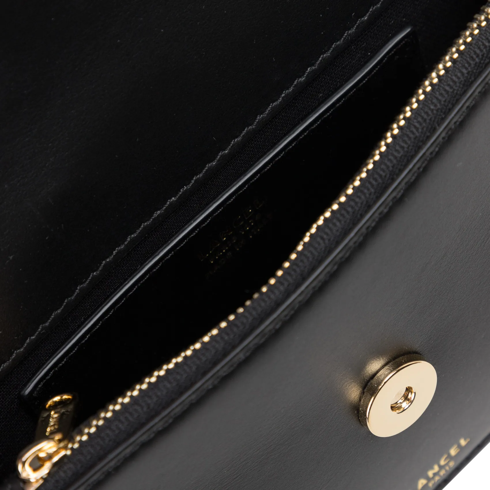 LANCEL   ANGELE MINI - Mini borsa a tracolla con patta in pelle | Nero