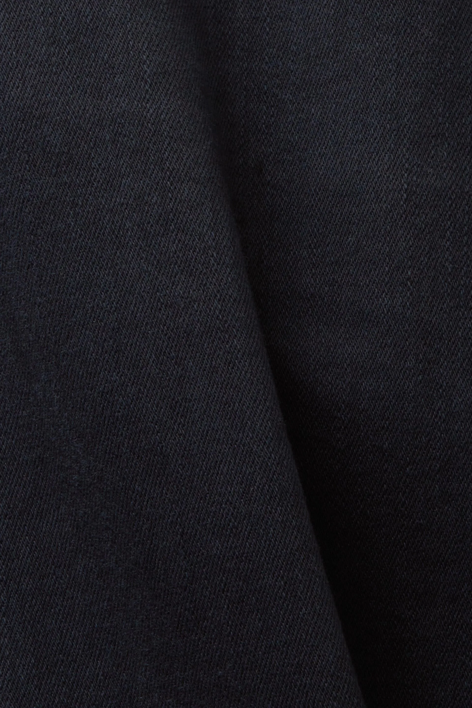 Pantaloni skinny a vita media