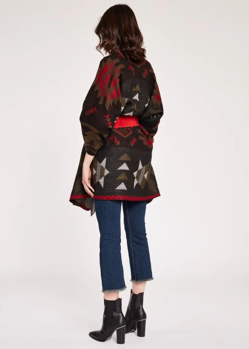 Poncho over fantasia