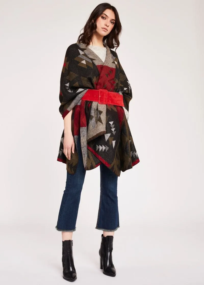 Poncho over fantasia
