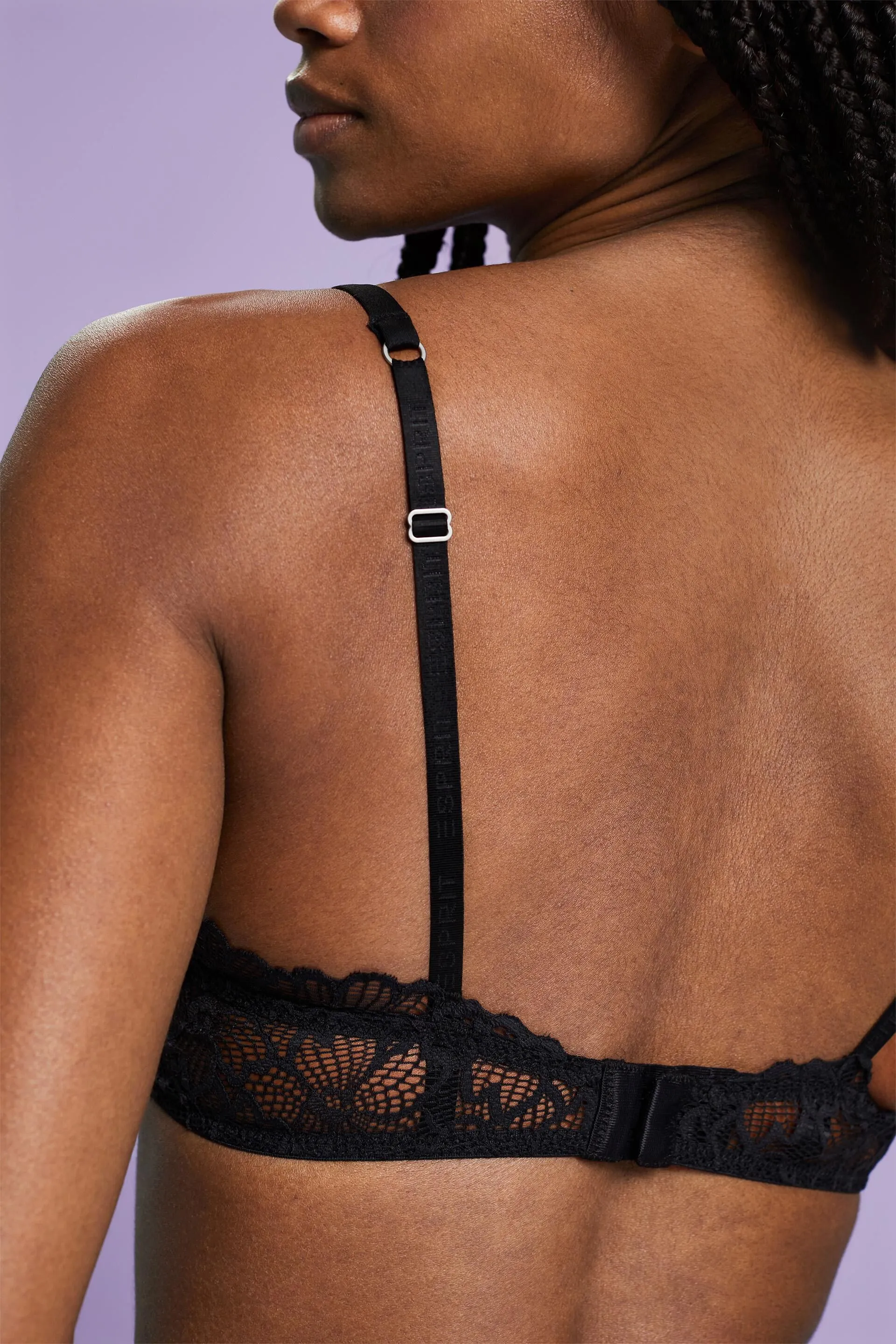 Reggiseno in pizzo imbottito e con ferretto