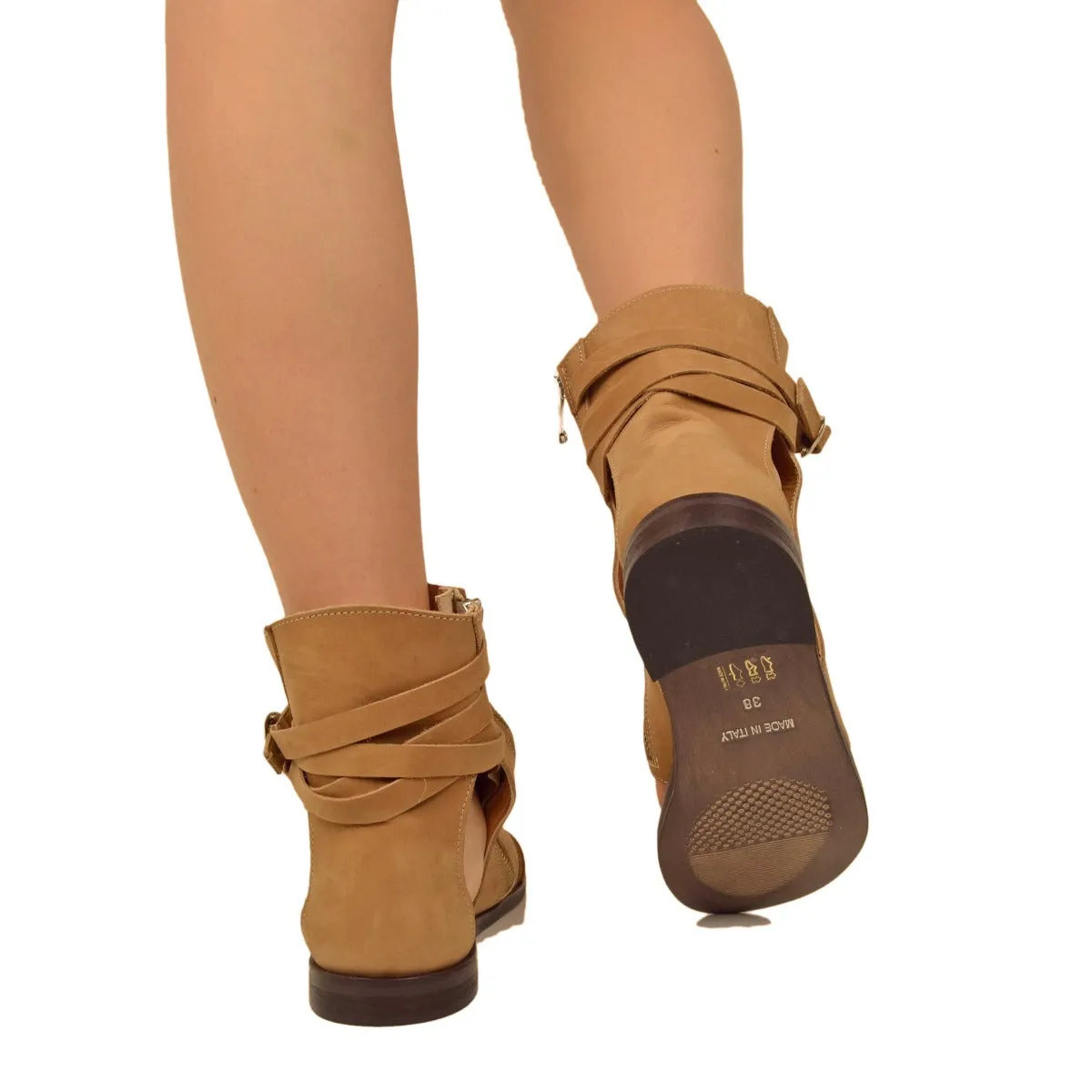 Sandali a Stivaletto Donna color Sabbia in Pelle Nabuk