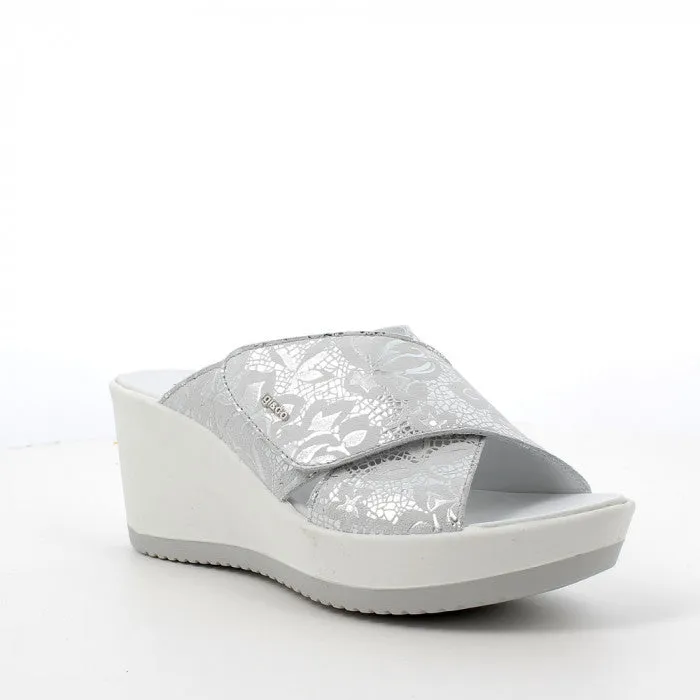 SANDALI SCARLET PERLA