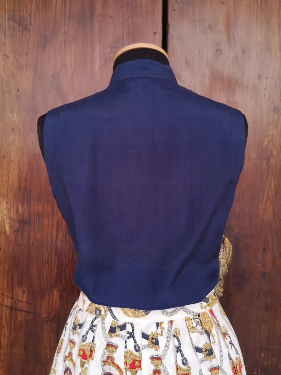 Top in seta blu scuro collo alla coreana