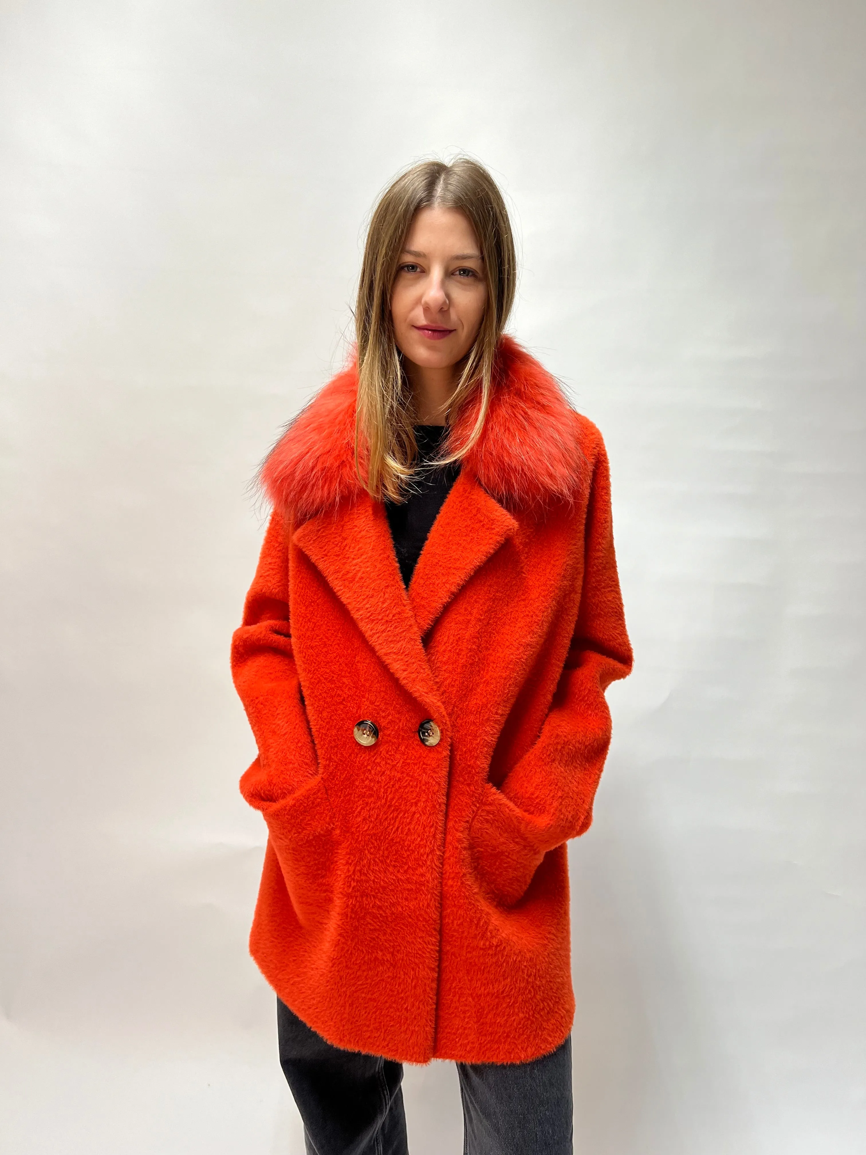 V Lab Cappotto con collo in pelliccia FW36660
